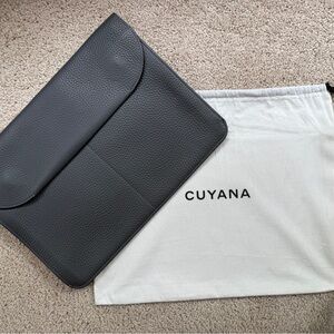 Cuyana Dark Gray Pebbled Leather 13” Tech Carryall